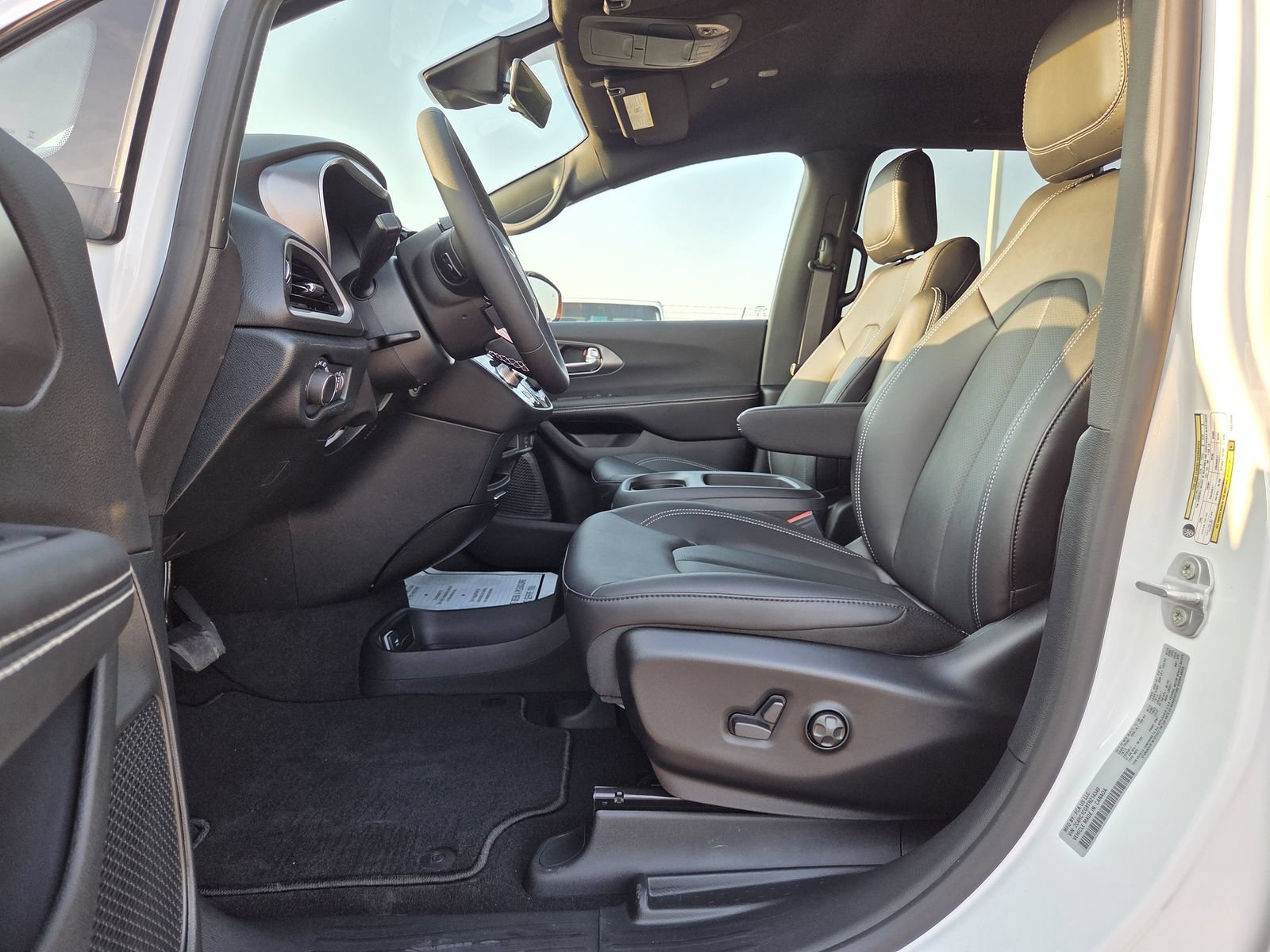 New 2026 Chrysler Voyager LX FWD image 12