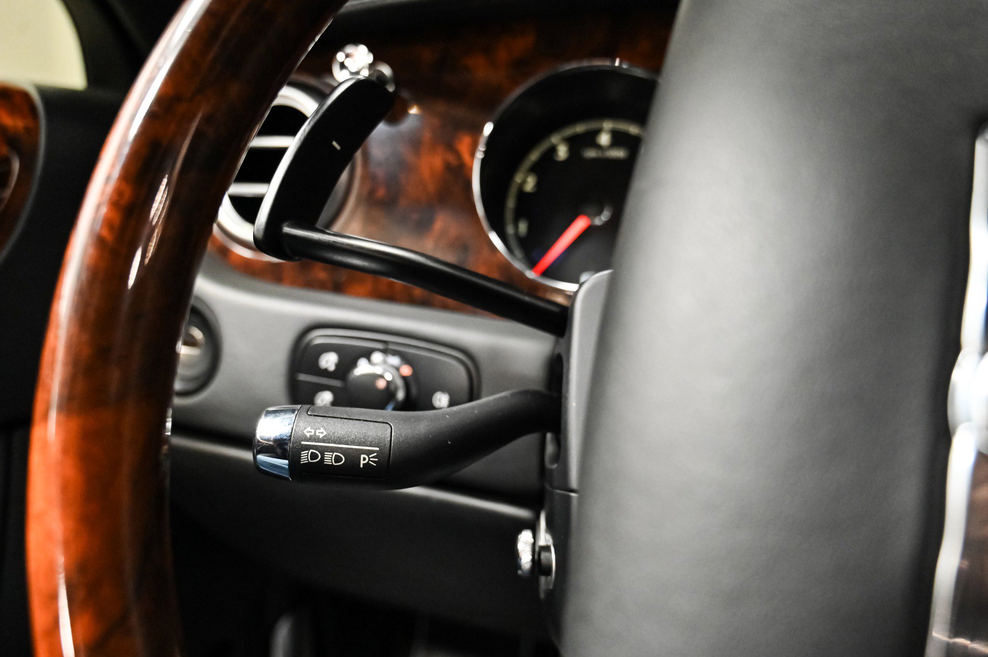 Used 2006 Bentley Flying Spur Flying Spur AWD/4WD image 34