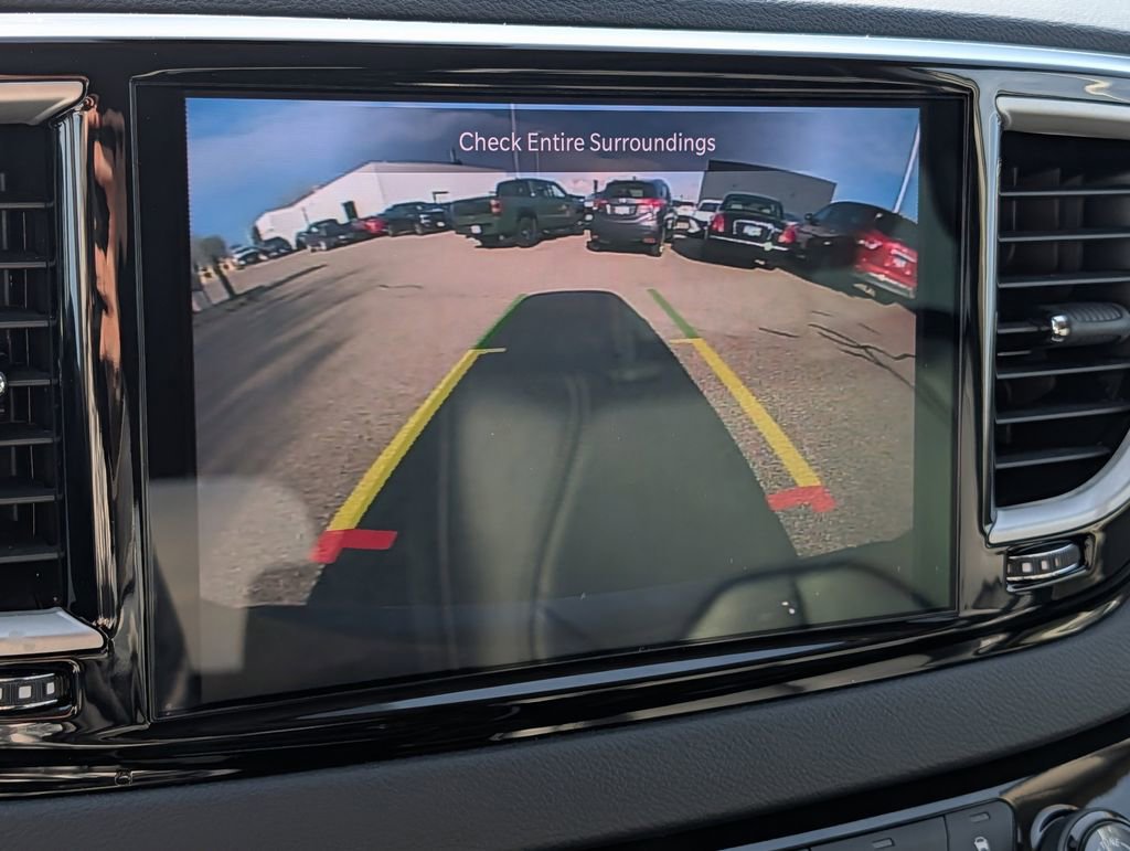 Used 2023 Chrysler Pacifica Touring-L FWD image 32