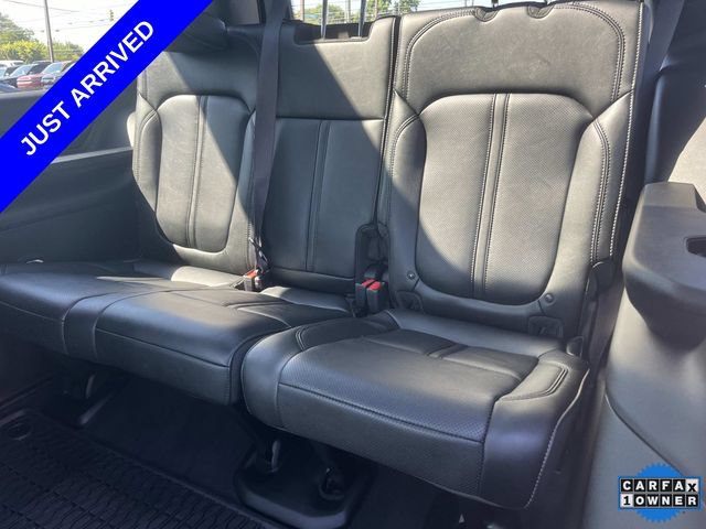 Certified 2024 Jeep Wagoneer Series II w/ Convenience Group I RWD image 21