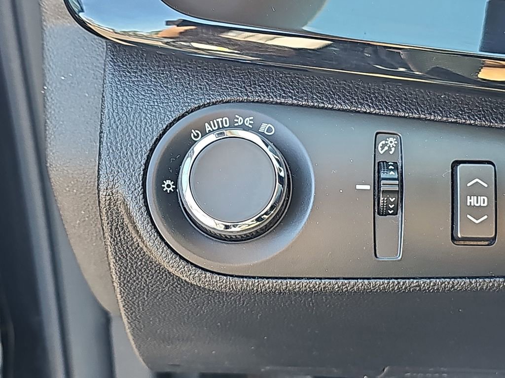 Used 2017 Chevrolet SS image 30