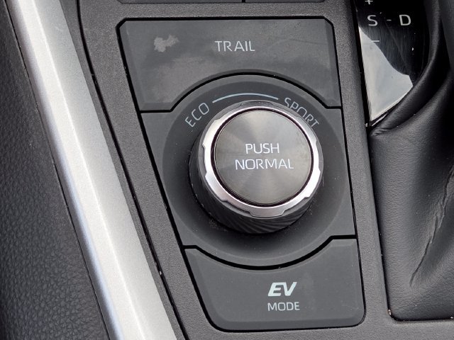 Used 2024 Toyota RAV4 Limited AWD/4WD image 34