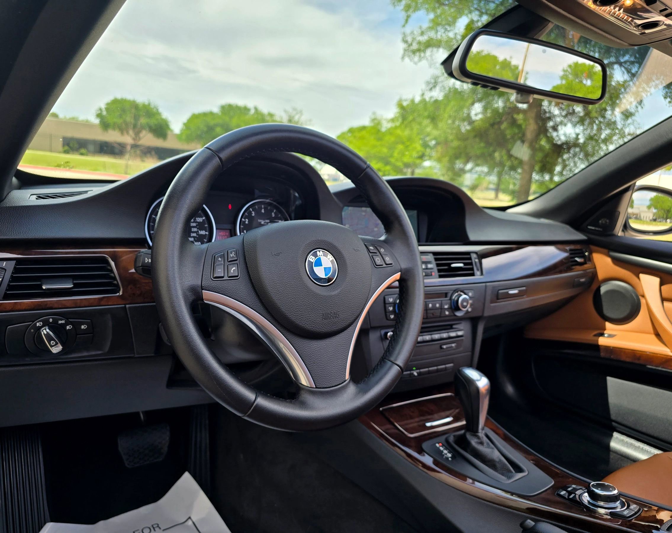 Used 2013 BMW 335i Convertible RWD image 29