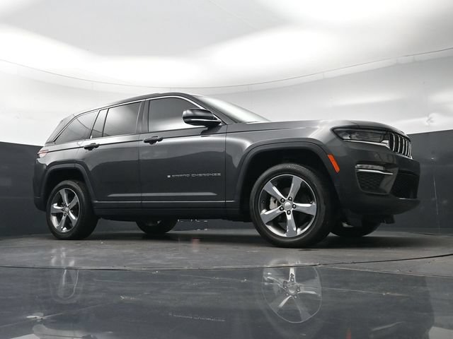 Used 2022 Jeep Grand Cherokee Limited RWD image 32