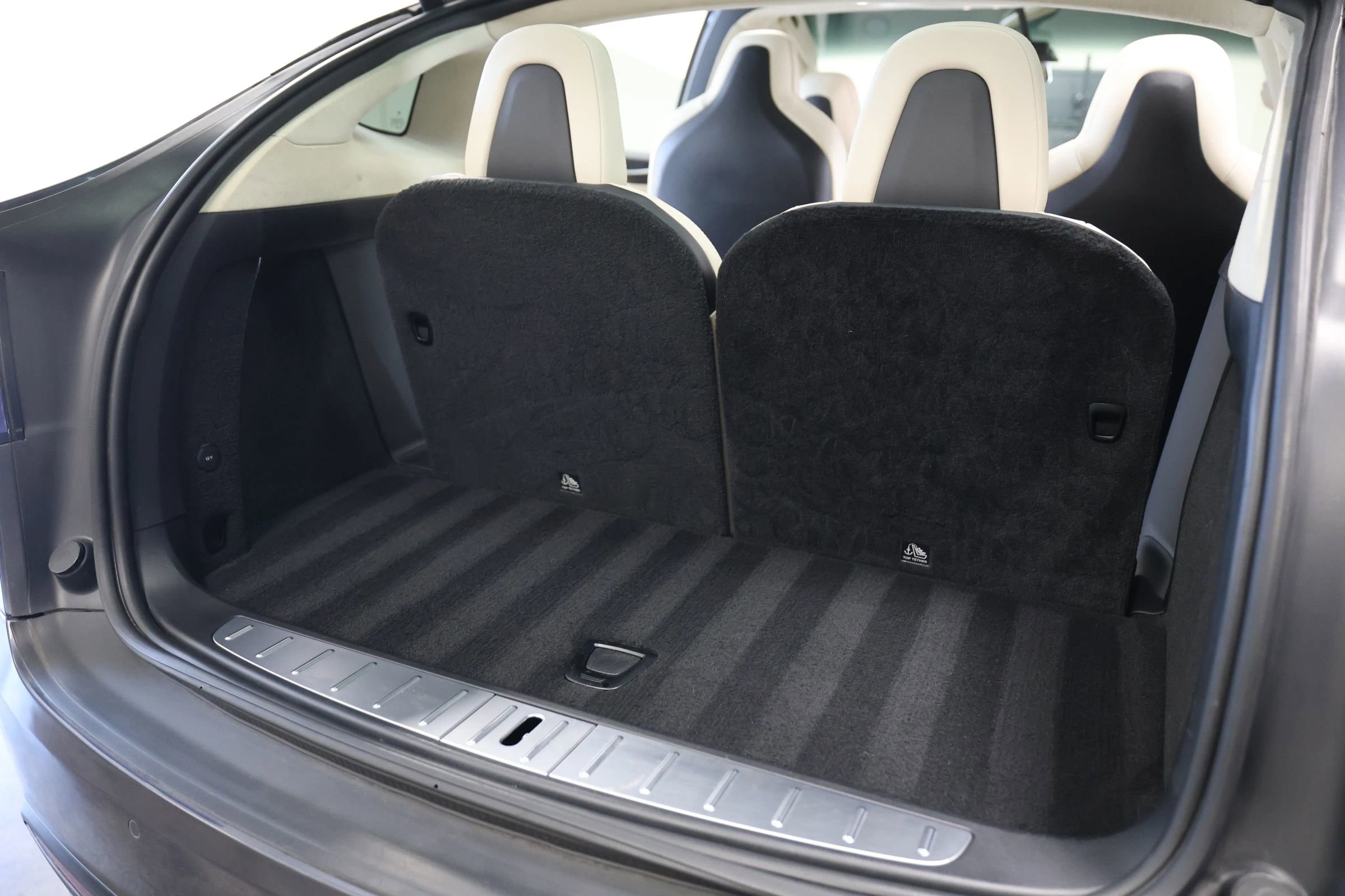 Used 2018 Tesla Model X 100D image 51