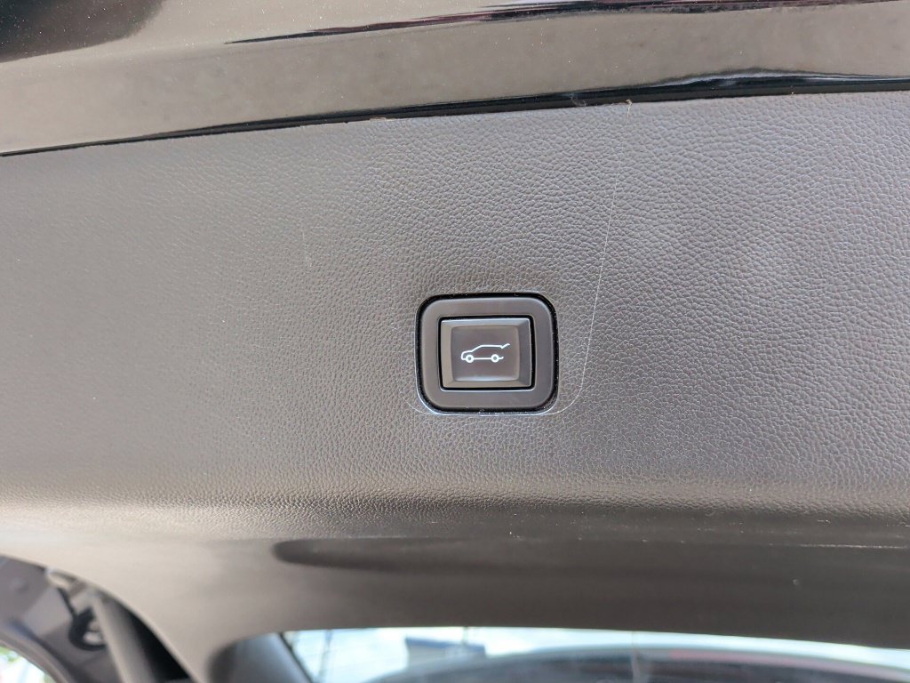 Used 2021 Chevrolet Traverse High Country w/ LPO, Floor Liner Package AWD/4WD image 49