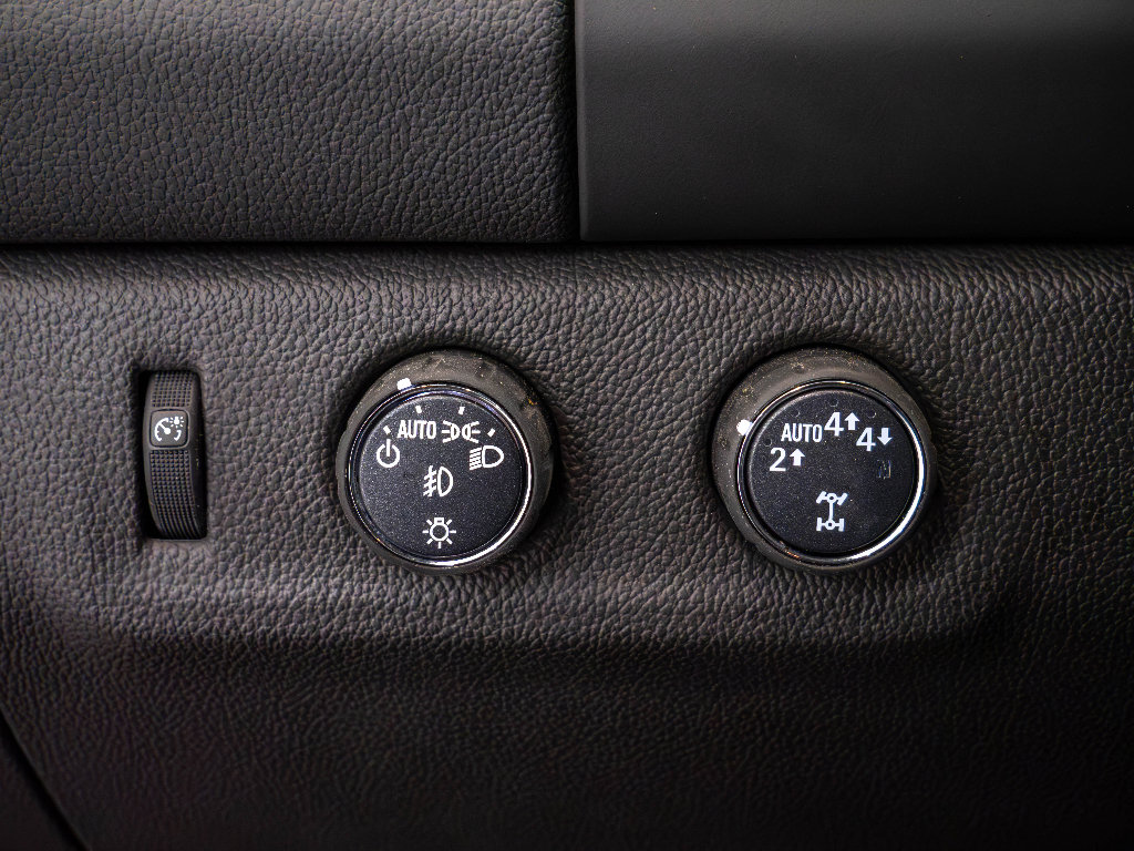 Used 2022 Chevrolet Colorado LT w/ Redline Special Edition image 21