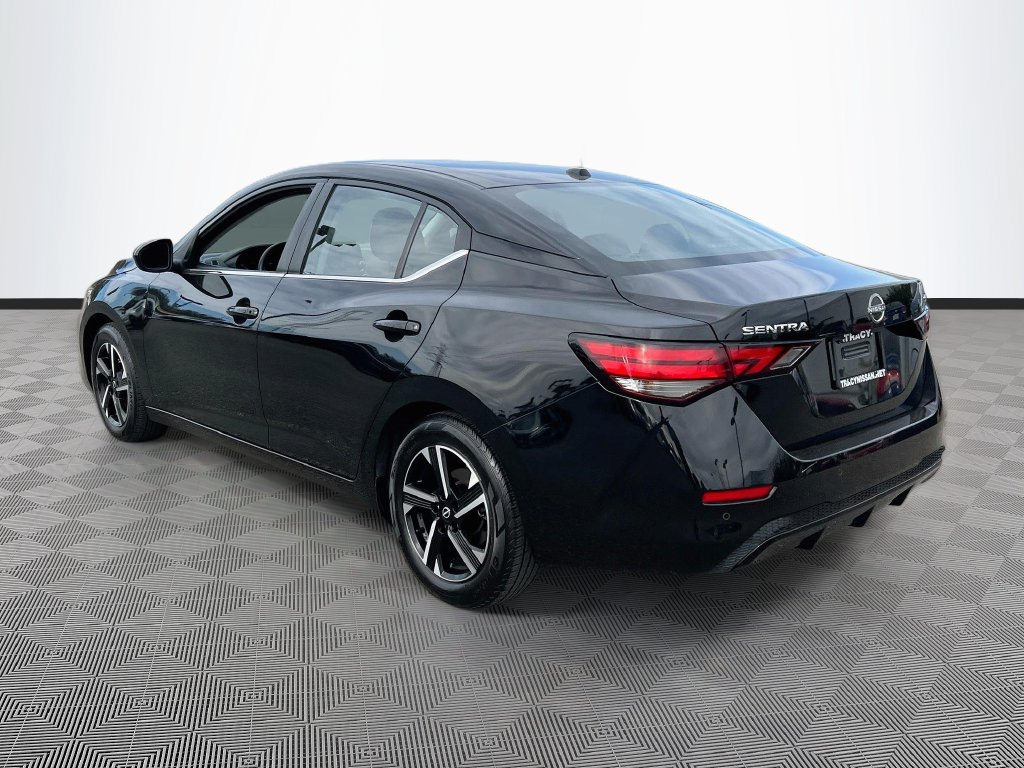 Used 2024 Nissan Sentra SV FWD image 5