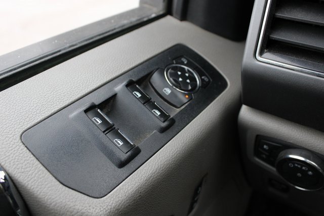 Used 2017 Ford F150 XLT image 15