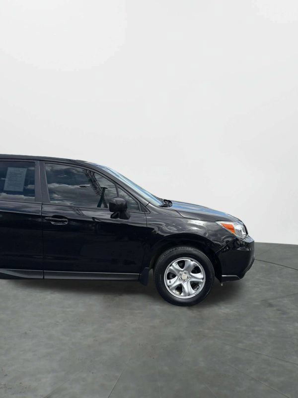 Used 2015 Subaru Forester 2.5i AWD/4WD image 4
