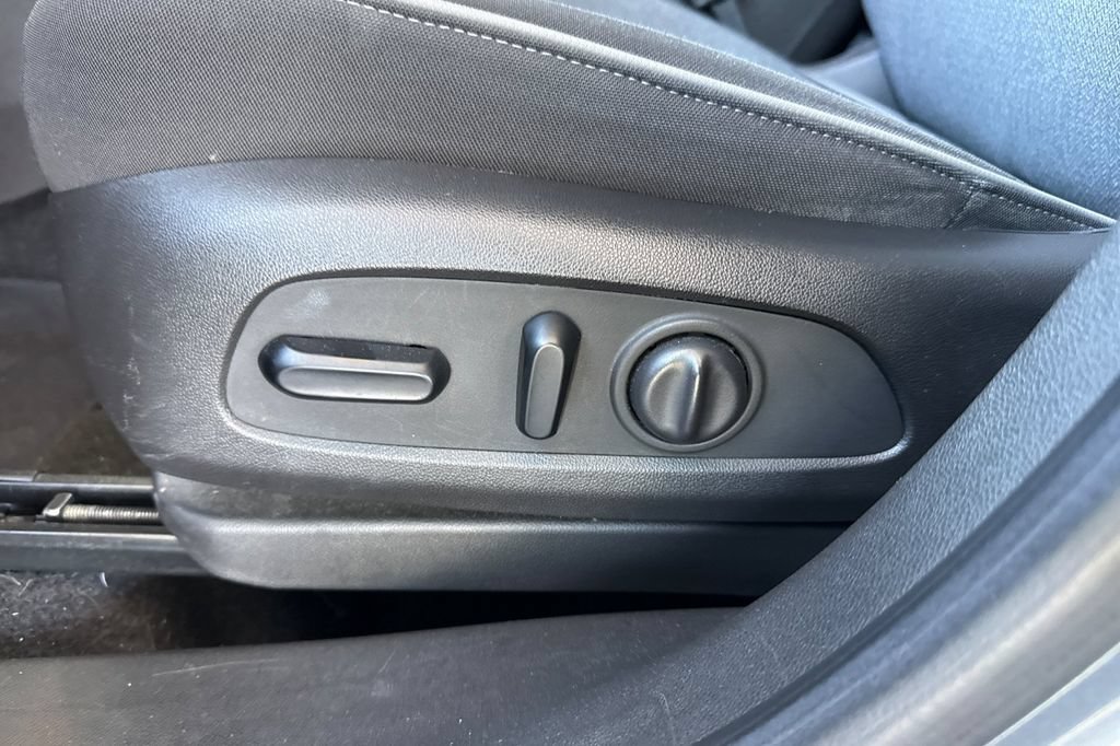 Used 2021 Chevrolet TrailBlazer LT FWD image 19