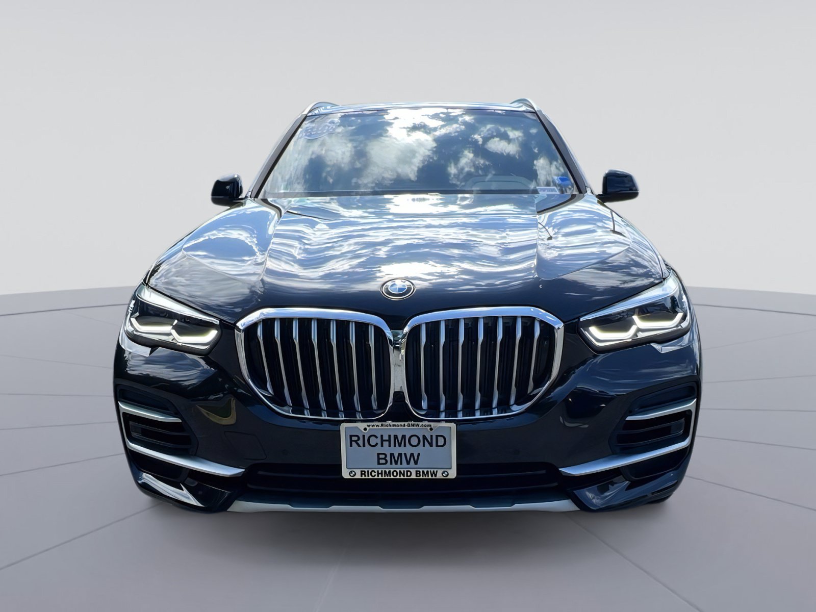 Used 2023 BMW X5 xDrive40i AWD/4WD image 2