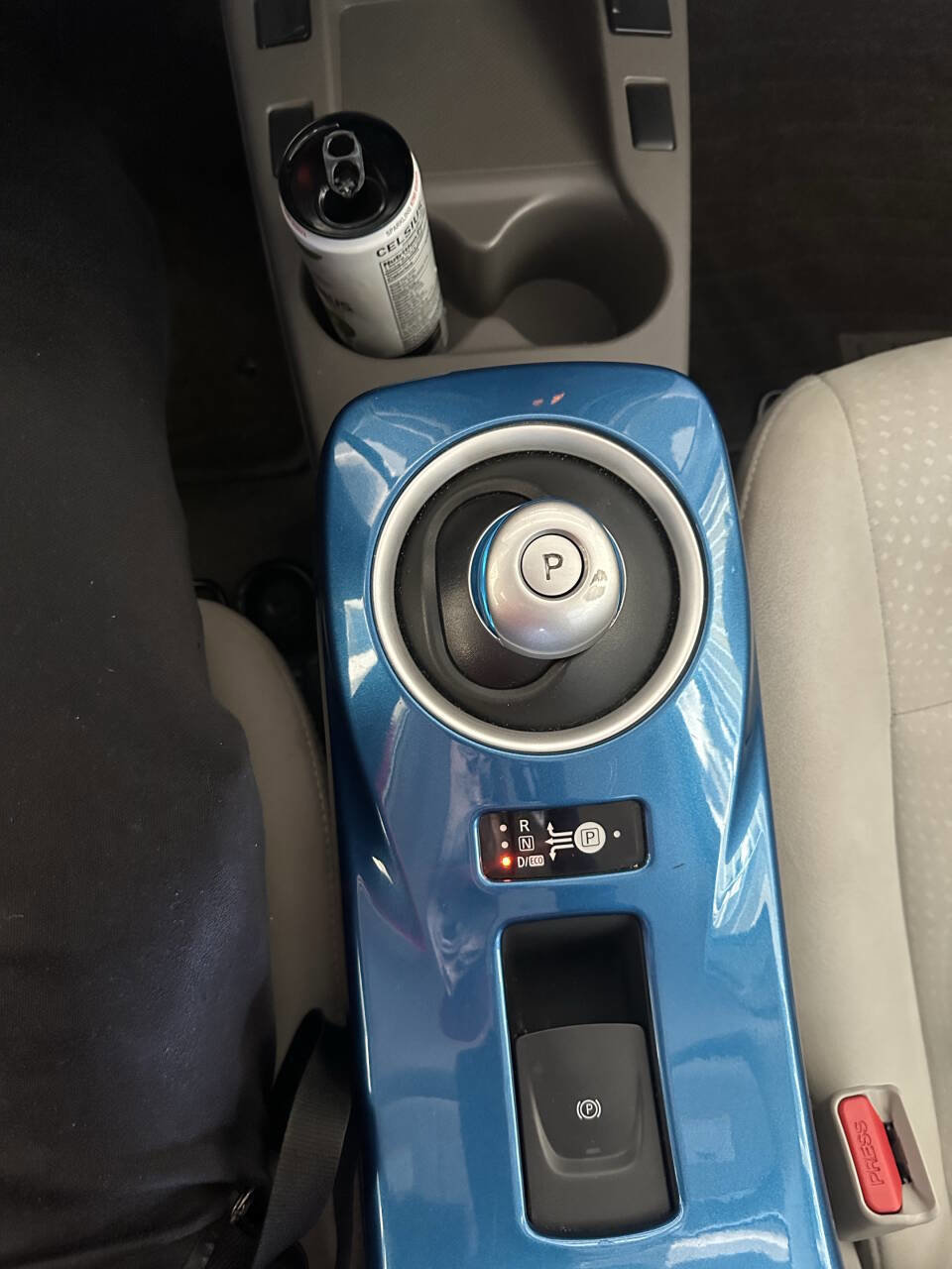 Used 2011 Nissan Leaf SL w/ Eco Design Pkg image 11