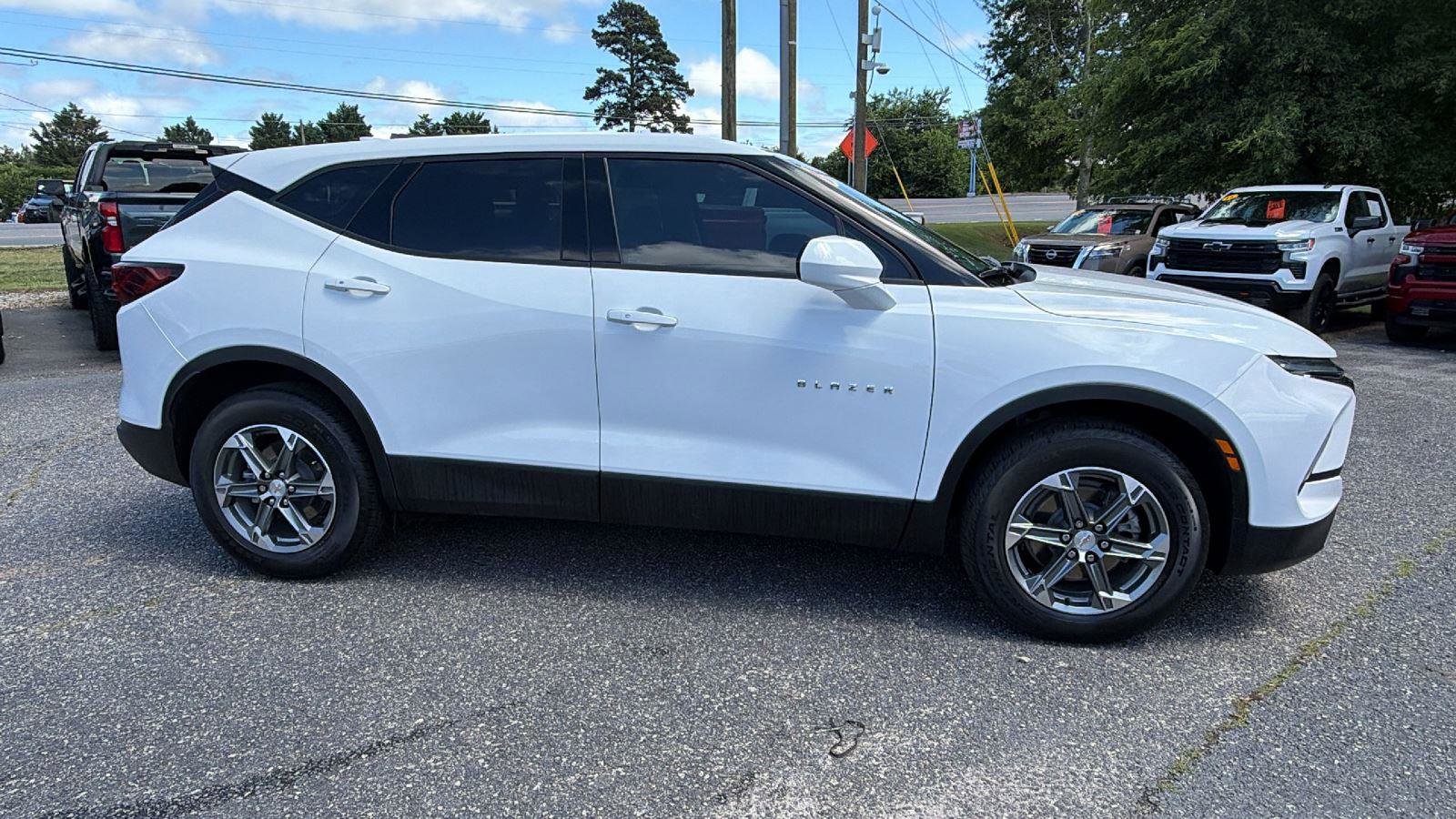 Certified 2023 Chevrolet Blazer LT FWD image 4