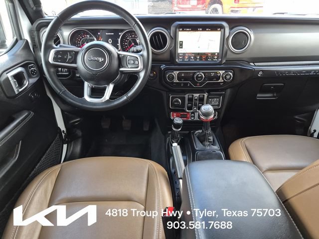 Used 2022 Jeep Wrangler Unlimited Rubicon w/ LED Lighting Group AWD/4WD image 23