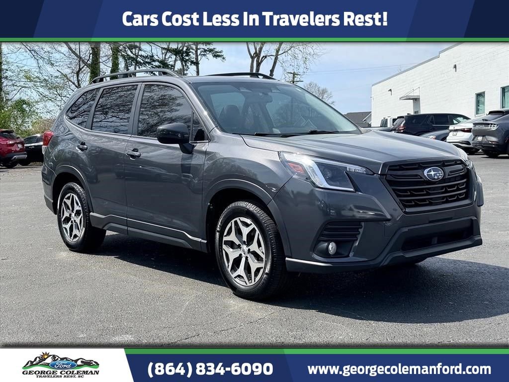 Used 2023 Subaru Forester Premium image 1