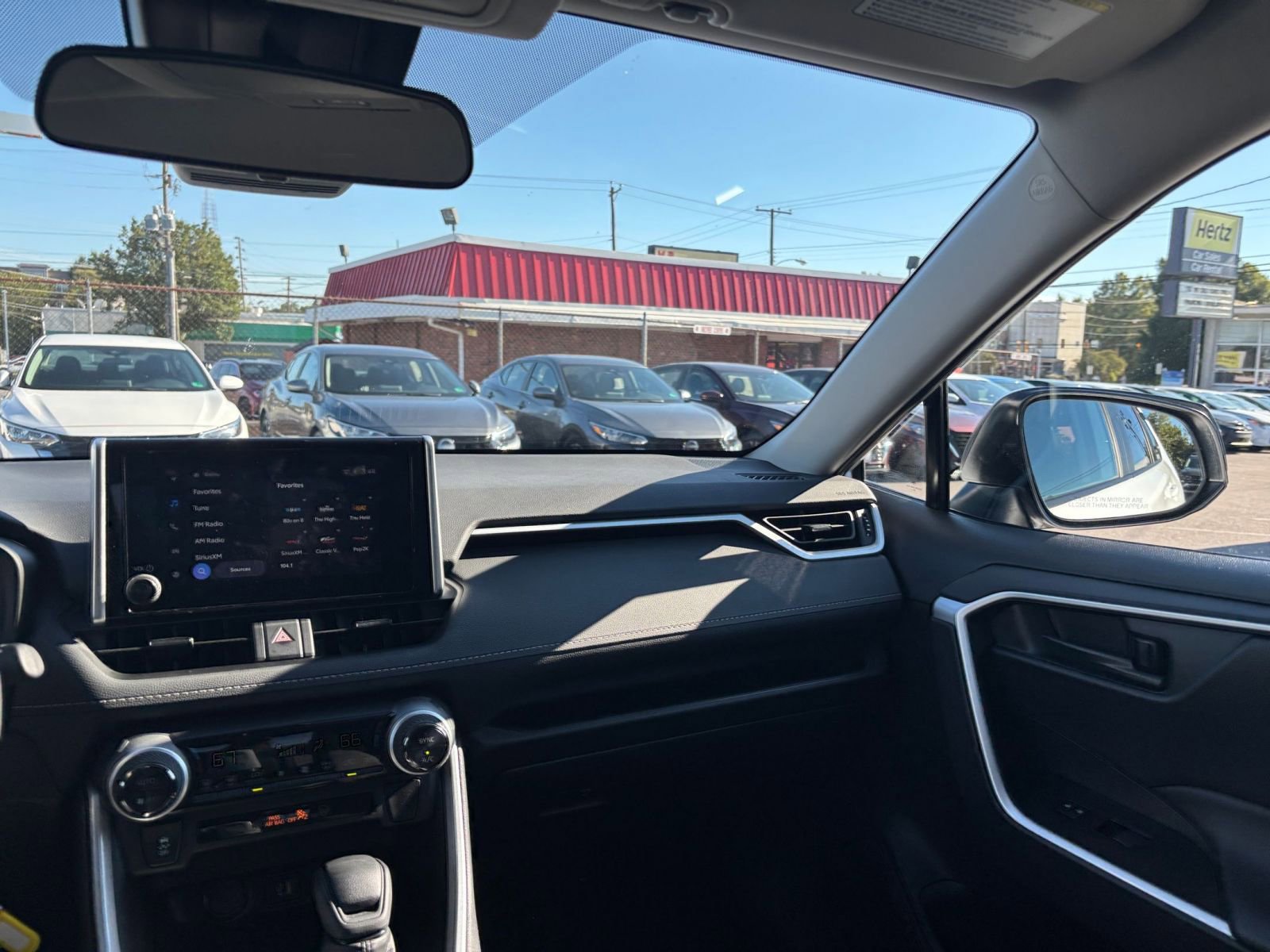 Used 2025 Toyota RAV4 LE image 34