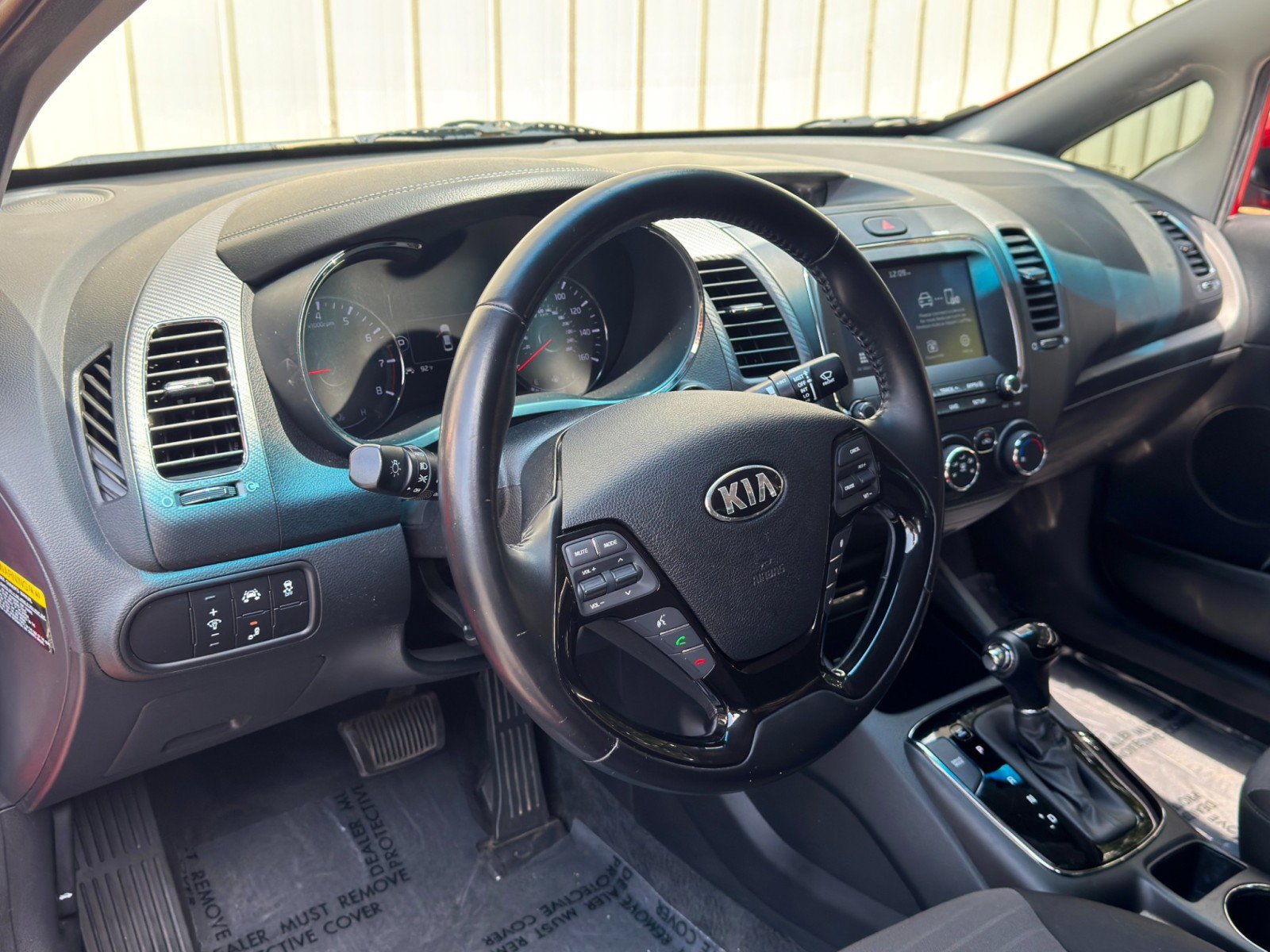 Used 2018 Kia Forte S w/ S Technology Plus Package FWD image 13