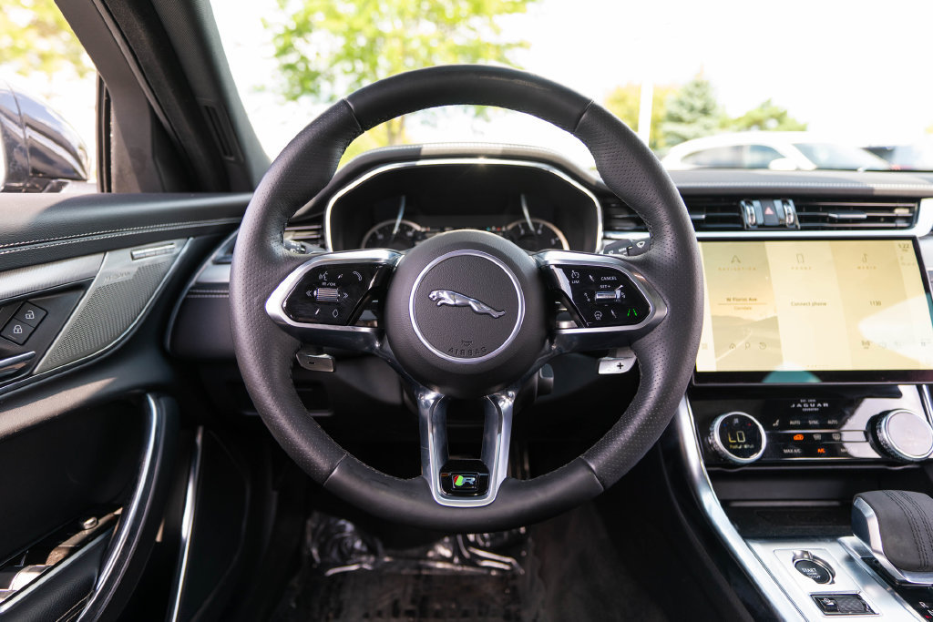 Used 2023 Jaguar XF R-Dynamic SE AWD/4WD image 16