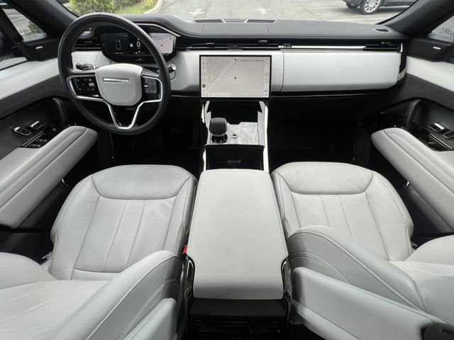 Used 2024 Land Rover Range Rover Sport SE AWD/4WD image 14