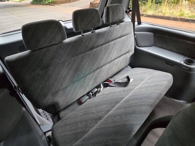 Used 2004 Honda Odyssey EX image 17