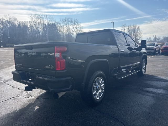 Used 2024 Chevrolet Silverado 2500 High Country image 3