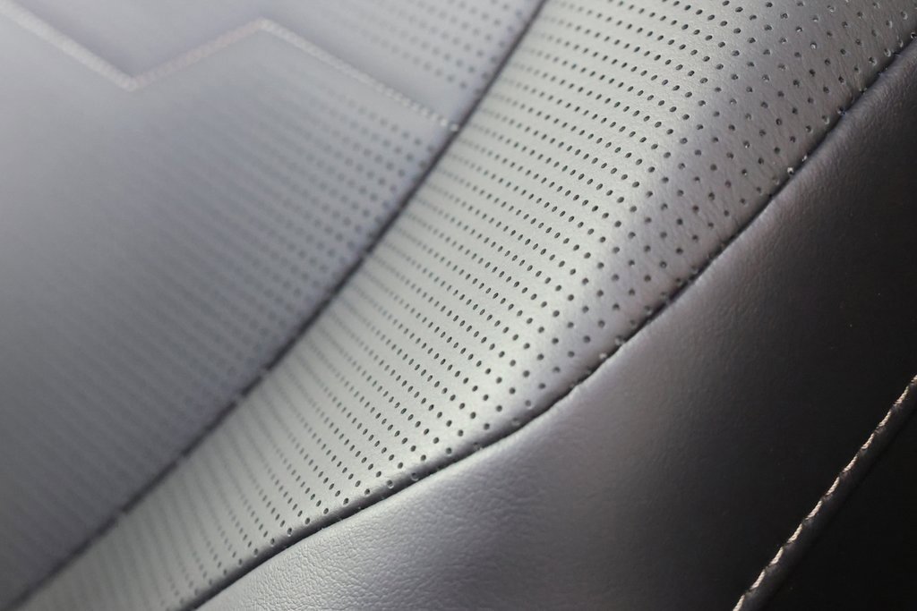 Used 2025 Lexus GX 550 w/ Accessory Package (Z1) image 41