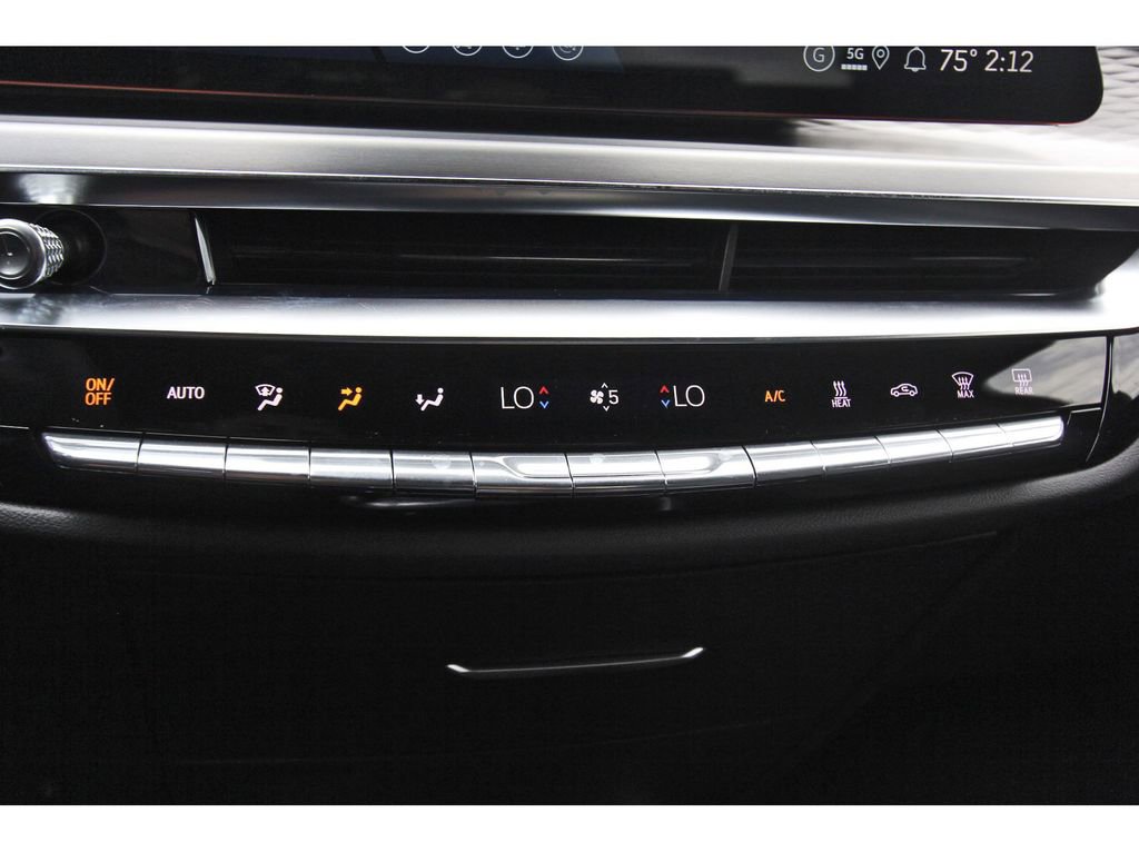 New 2026 Cadillac Lyriq Luxury image 19