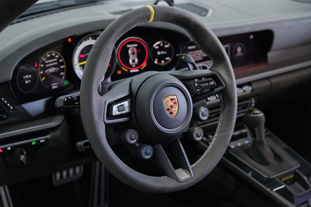 Used 2025 Porsche 911 GT3 RS RWD image 31