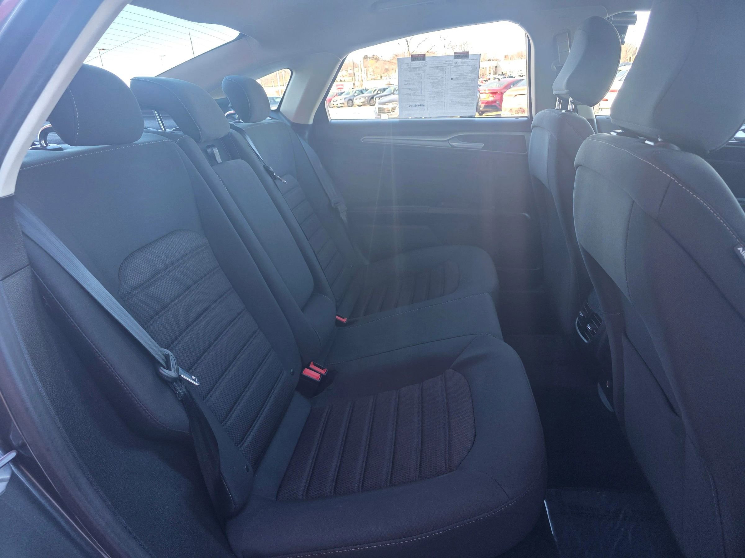Used 2020 Ford Fusion SE image 6