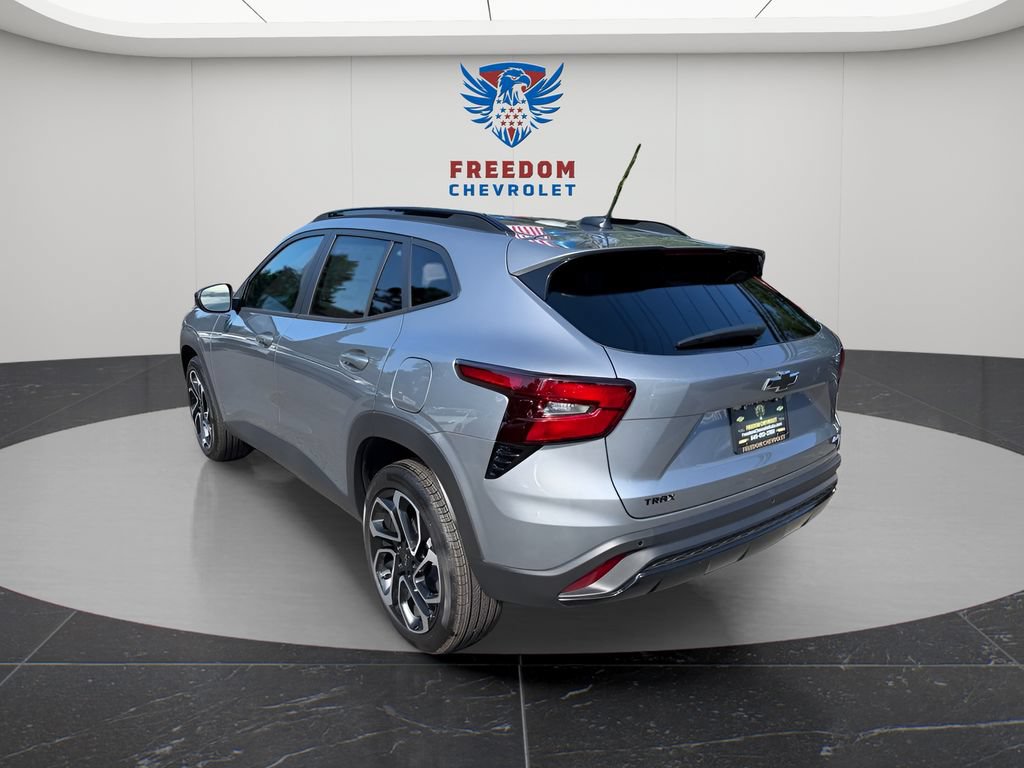 New 2026 Chevrolet Trax RS w/ Driver Confidence Package FWD image 5