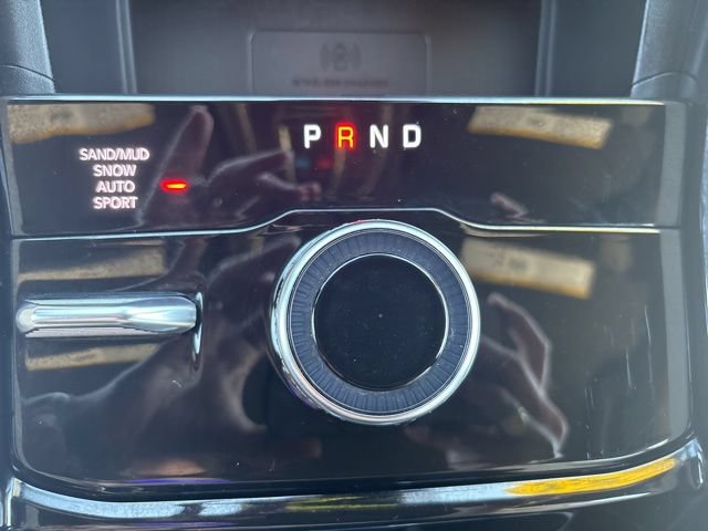 Used 2023 Jeep Grand Cherokee Limited w/ Luxury Tech Group II AWD/4WD image 10