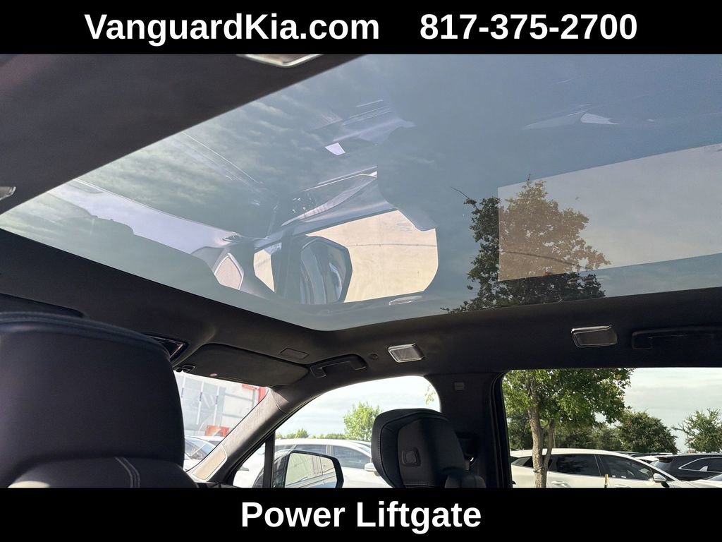 Used 2025 Cadillac Escalade IQ Luxury 2 w/ LPO, Premium Carpet Package AWD/4WD image 19