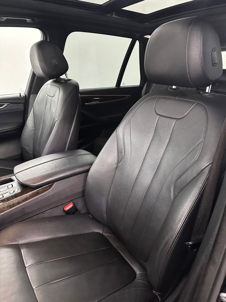 Used 2017 BMW X5 xDrive40e image 13