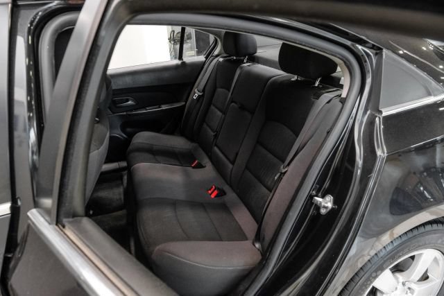 Used 2015 Chevrolet Cruze LT FWD image 36