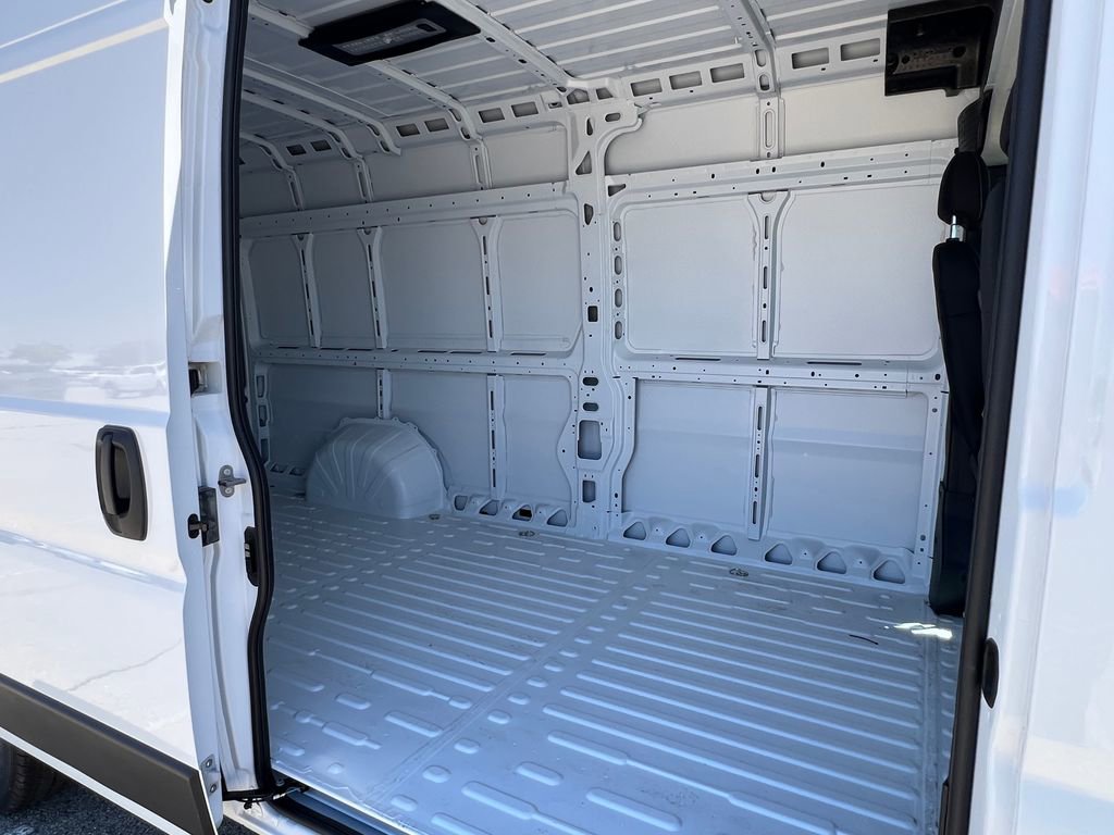 New 2026 RAM ProMaster 3500 FWD image 16