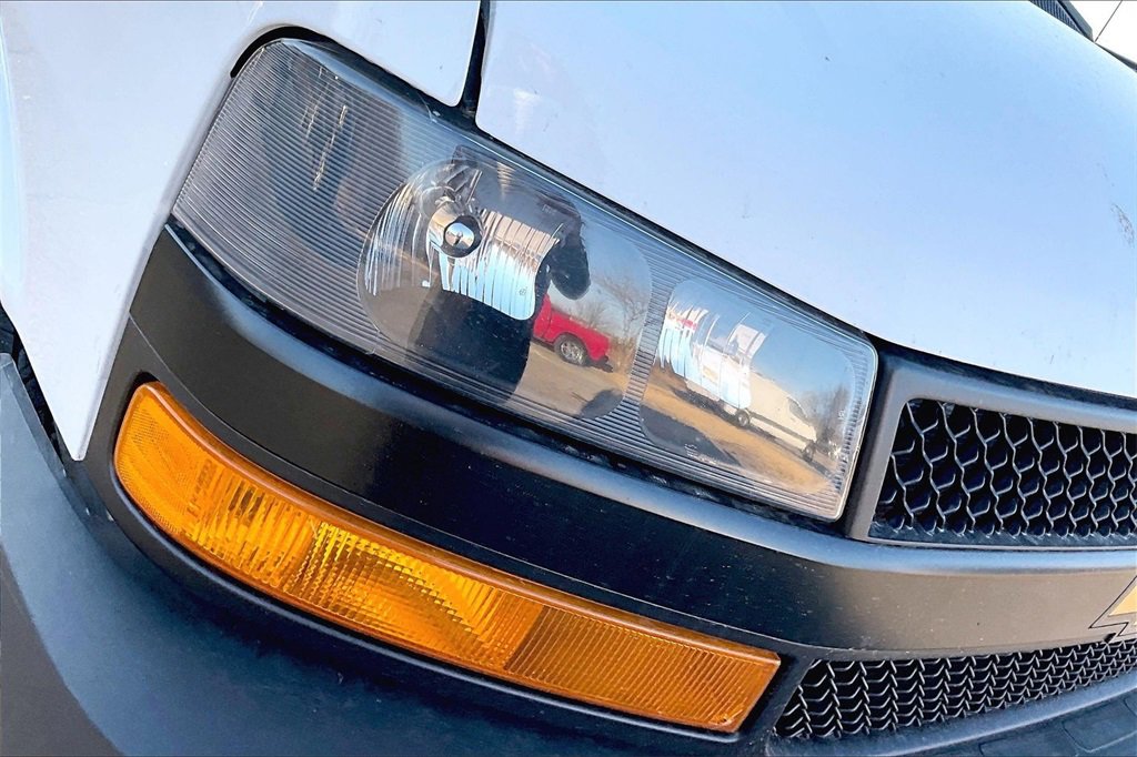 Used 2022 Chevrolet Express 2500 Extended w/ Driver Convenience Package image 25