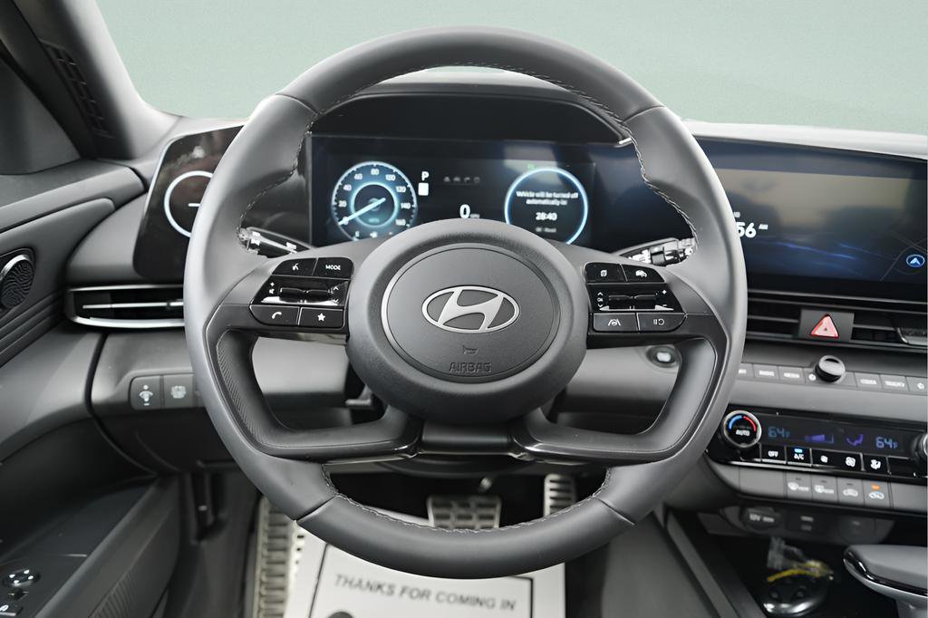 Certified 2025 Hyundai Elantra SEL FWD image 16