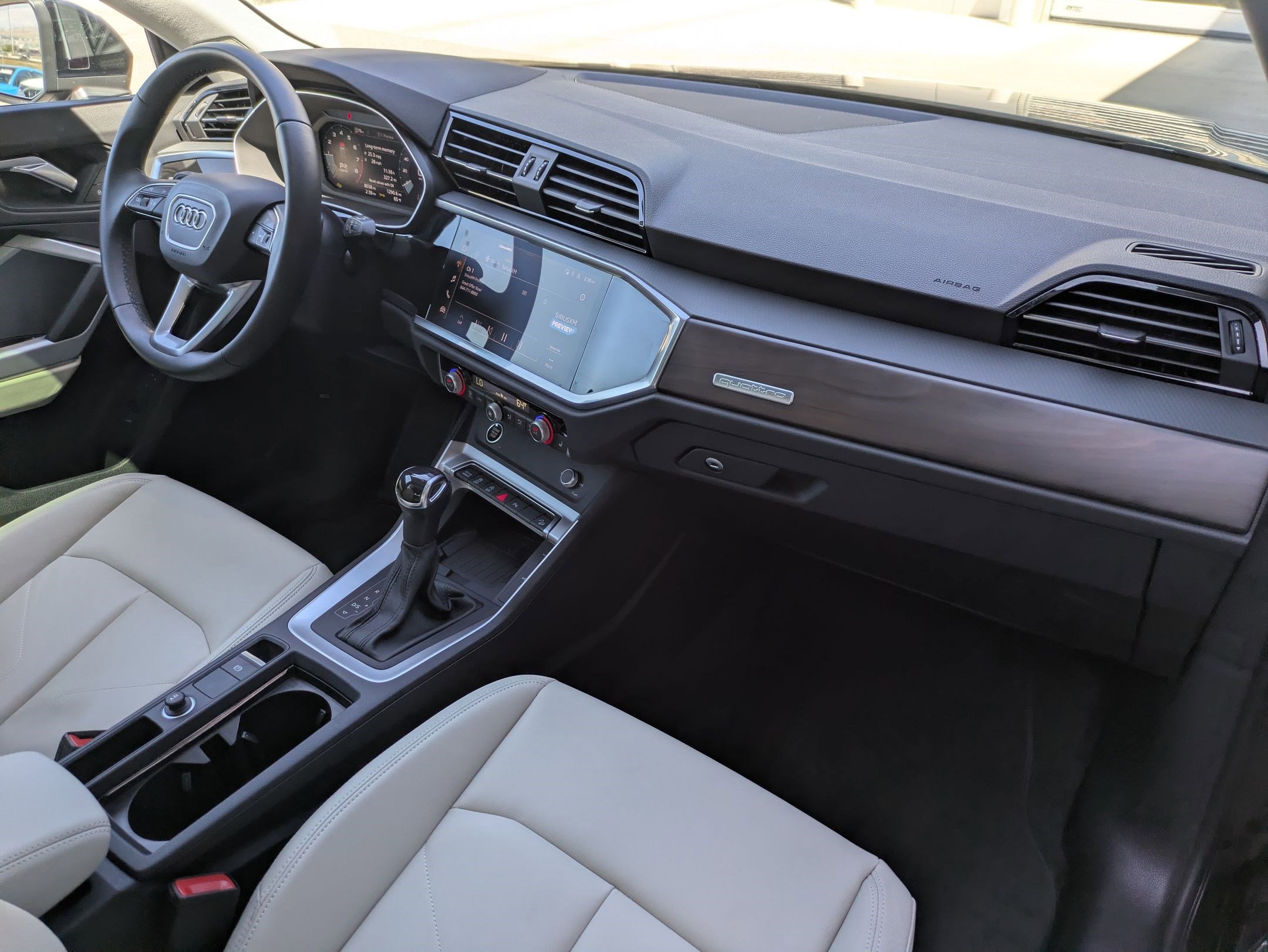 Certified 2025 Audi Q3 2.0T Premium w/ Convenience Package AWD/4WD image 28