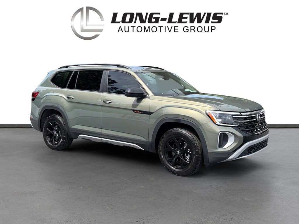 Certified 2025 Volkswagen Atlas Peak Edition SE AWD/4WD image 10