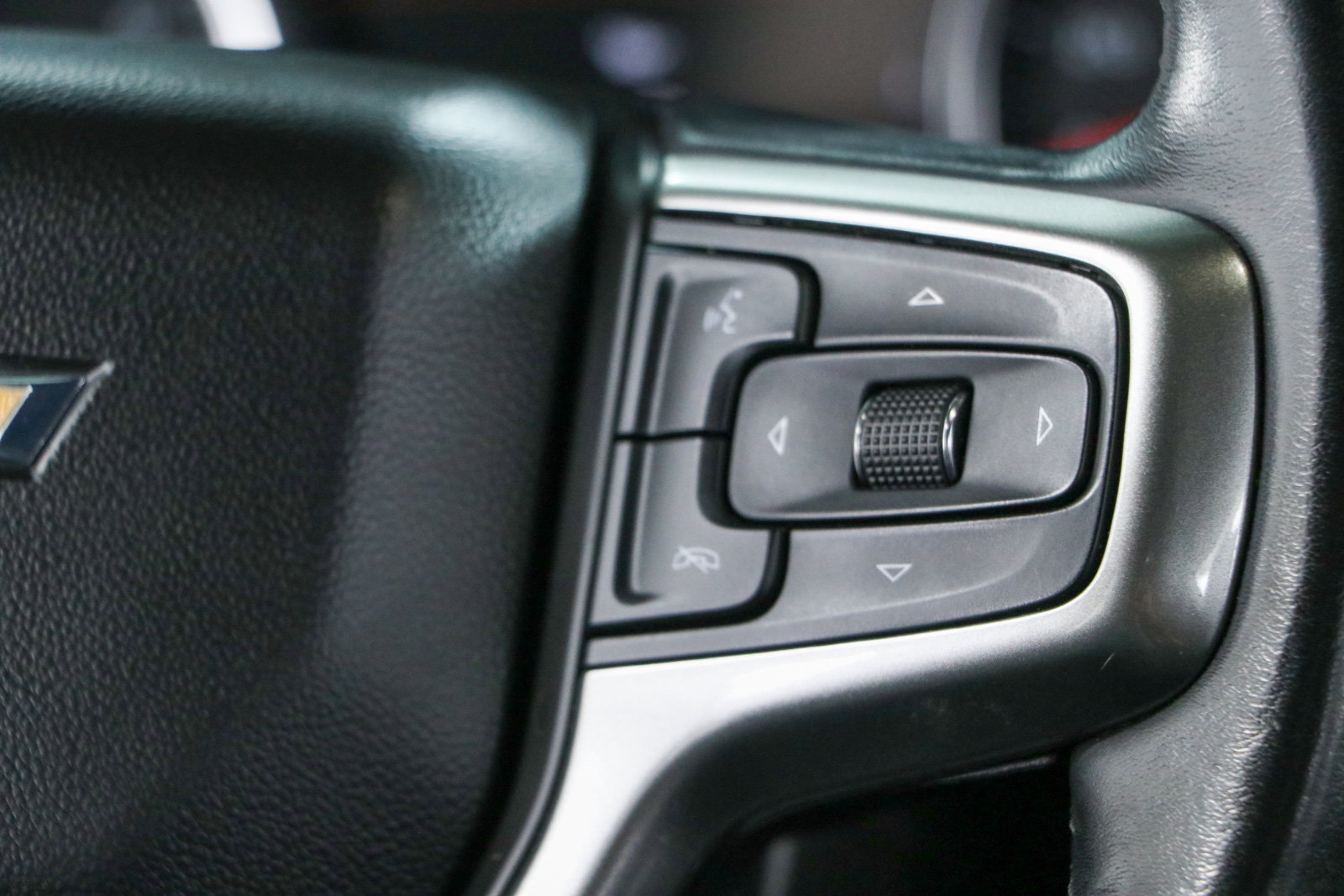 Used 2021 Chevrolet Tahoe Premier AWD/4WD image 15