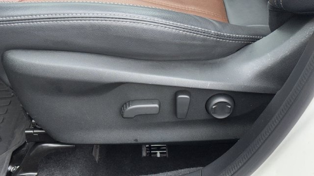 Used 2023 Subaru Forester Touring AWD/4WD image 19