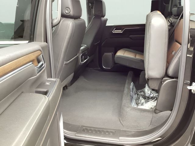 Used 2024 Chevrolet Silverado 2500 High Country AWD/4WD image 19
