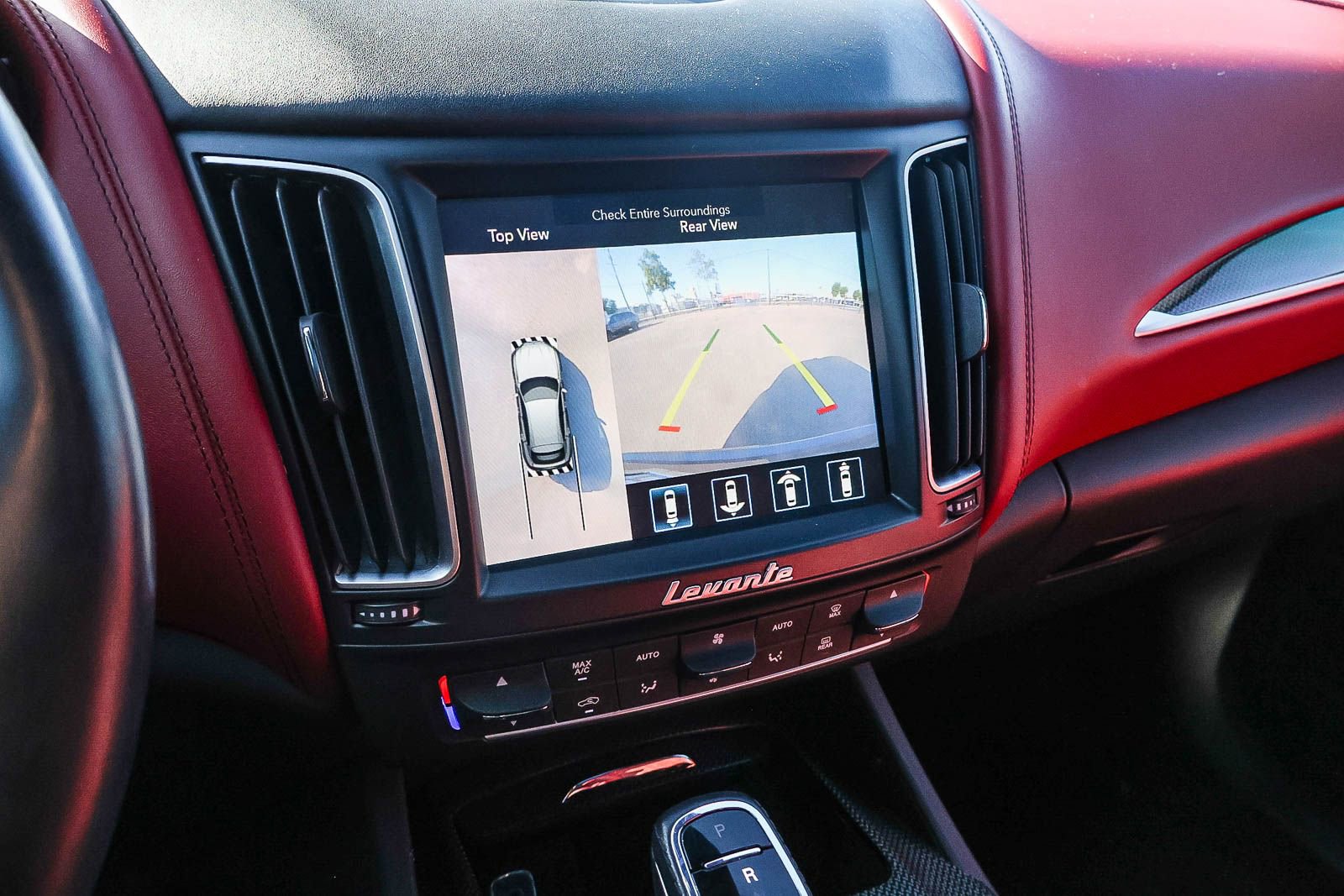 Used 2020 Maserati Levante S GranLusso AWD/4WD image 31
