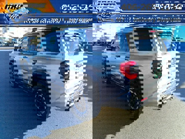 Used 2025 Toyota 4Runner TRD Off-Road image 5