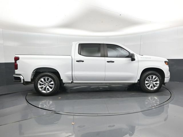 Used 2022 Chevrolet Silverado 1500 Custom image 2