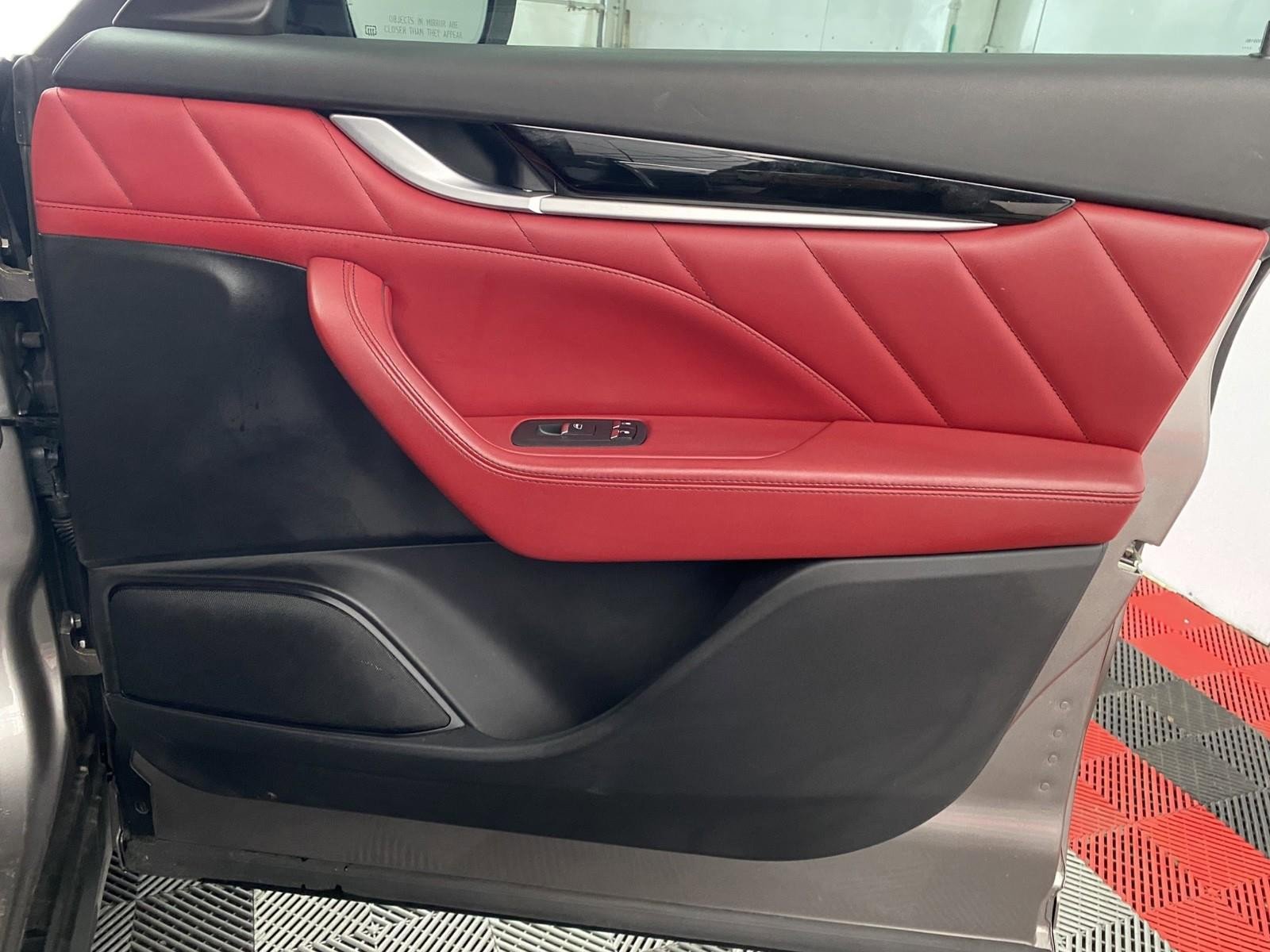 Used 2021 Maserati Levante image 7