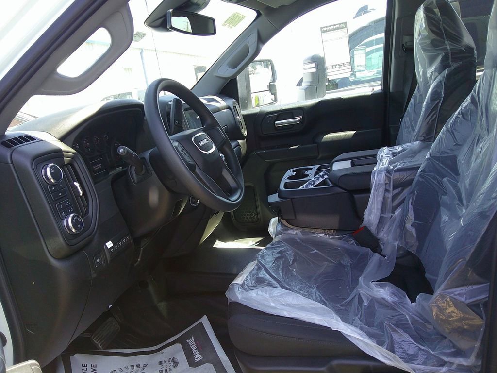 New 2025 GMC Sierra 3500 Pro w/ Convenience Package image 9