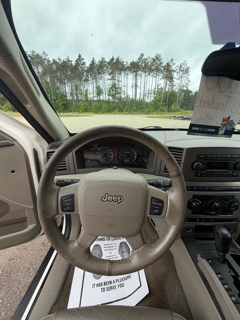 Used 2005 Jeep Grand Cherokee Laredo AWD/4WD image 10