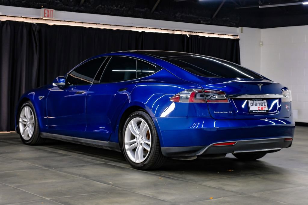 Used 2016 Tesla Model S 70 image 15